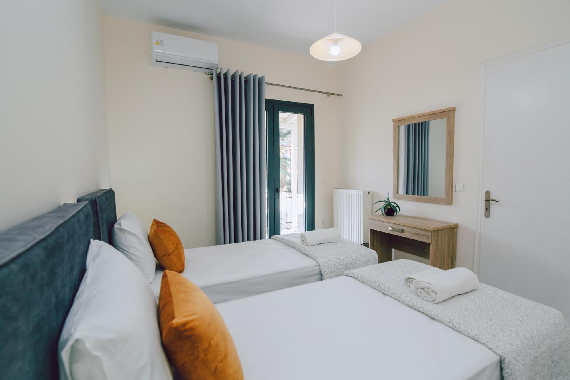 Andromahi Apartments & Suite Laganas Ngoại thất bức ảnh